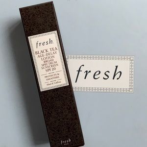 Fresh Black Tea Lotion SPF20